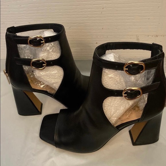 Vince Camuto Shoes - NWOT Vince Camuto black peep toe booties